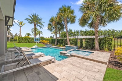 Luxury Villa Photo #4