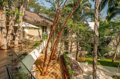 Luxury Villa Photo #8