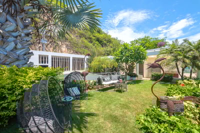 Luxury Villa Photo #6