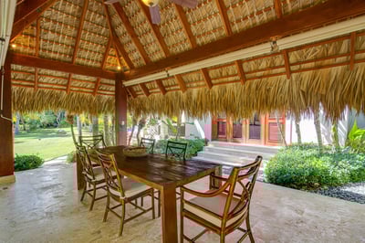 Luxury Villa Photo #15