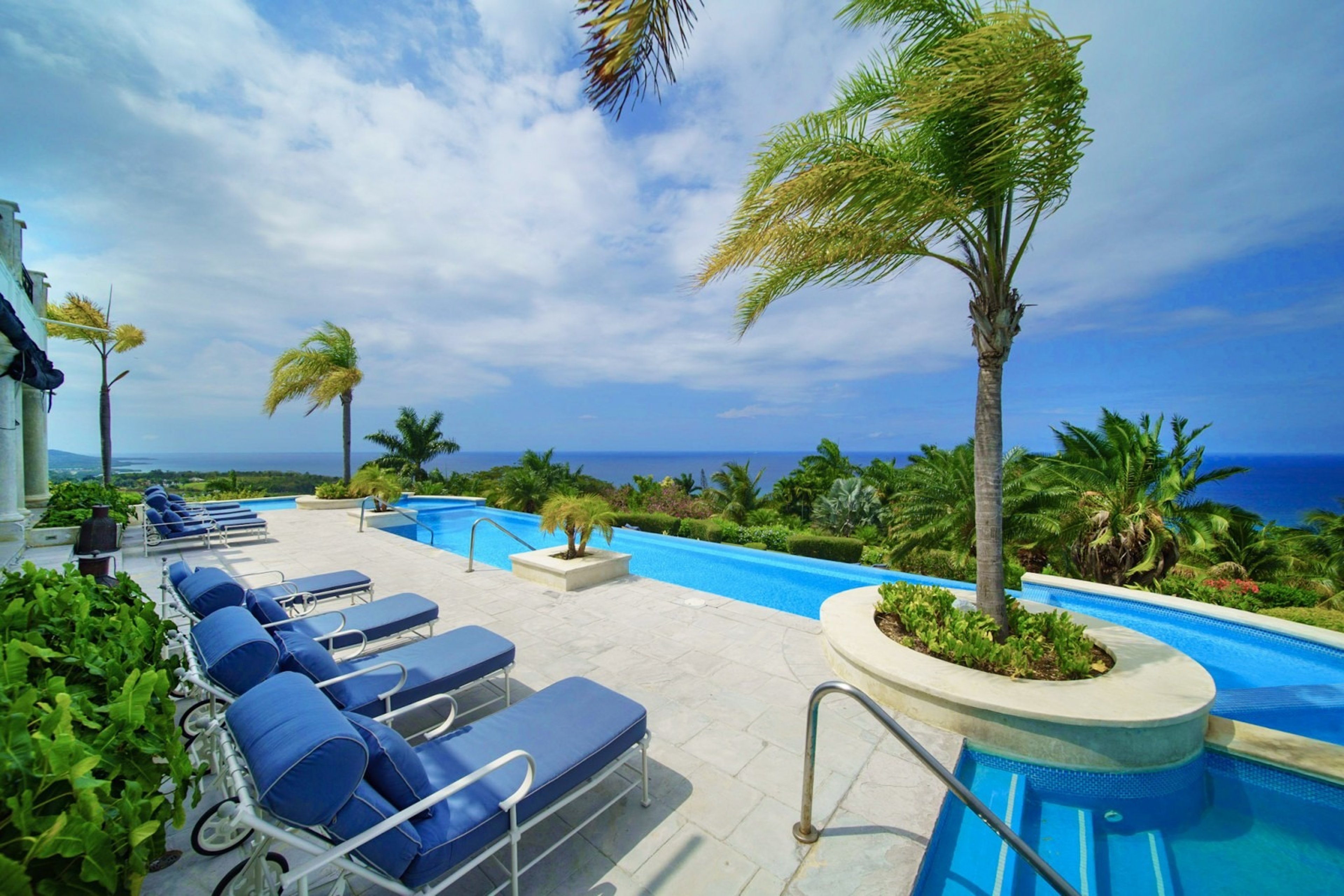 Twin Palms - 2