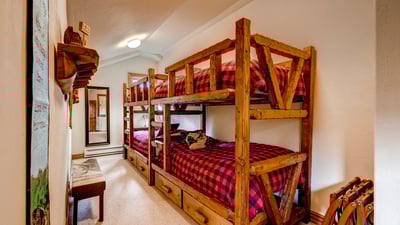 Bunk room_upper level