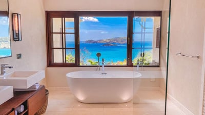 Luxury Villa Photo #47