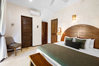 Luxury Villa Photo #44