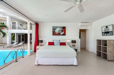 Luxury Villa Photo #41