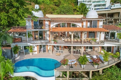 Luxury Villa Photo #46