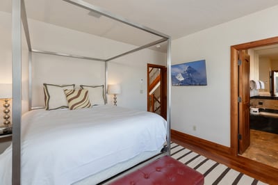 Luxury Villa Photo #13