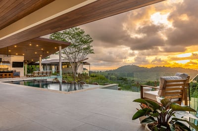 Luxury Villa Photo #10