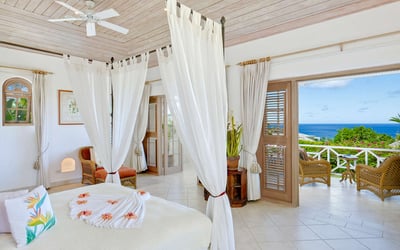 Luxury Villa Photo #9