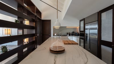 Kitchen & Dining Area