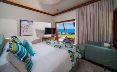 Luxury Villa Photo #16
