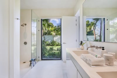 Luxury Villa Photo #39