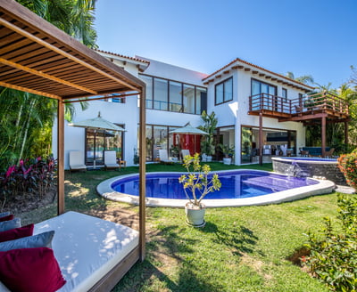 Luxury Villa Photo #2