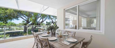 Luxury Villa Photo #4