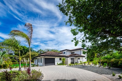 Luxury Villa Photo #10
