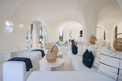 Luxury Villa Photo #10