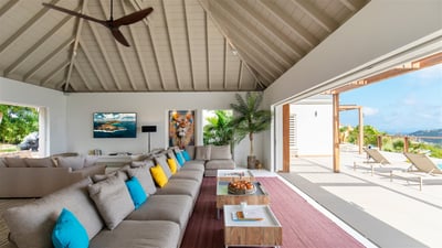 Luxury Villa Photo #15