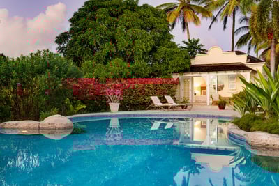 Luxury Villa Photo #3