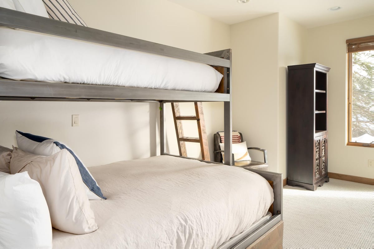 Big View Luxury Suite