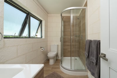 Luxury Villa Photo #23