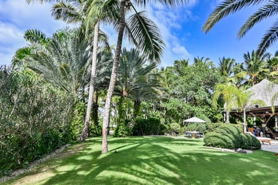 Luxury Villa Photo #9