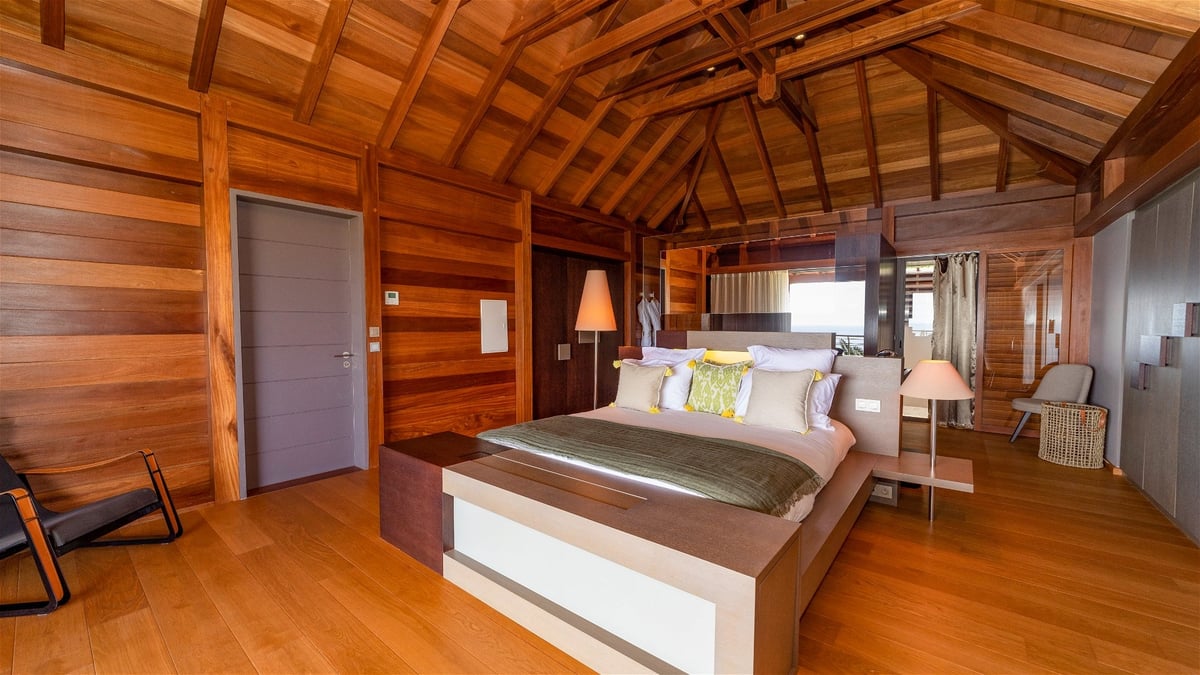 Bedroom 4: In a separate bungalow. King size bed, air conditioning, ceiling fan, HD-TV, Dish Ne - Image 56