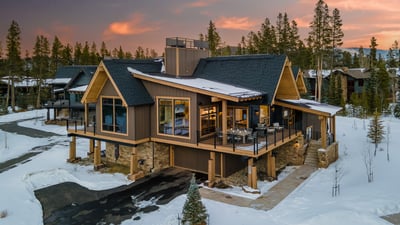 Chalet Halara from the front
