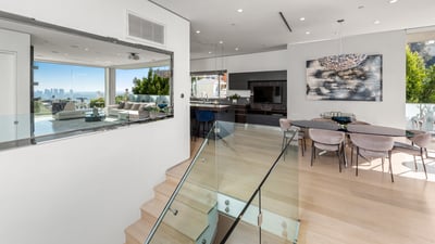 Luxury Villa Photo #13