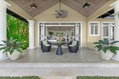 Luxury Villa Photo #22