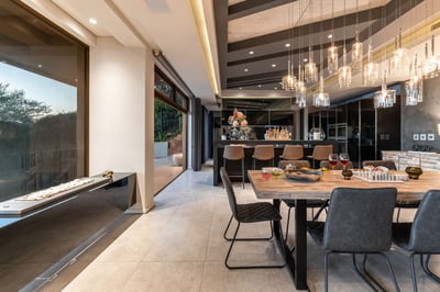 Luxury Villa Photo #29