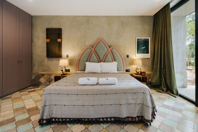 Luxury Villa Photo #26