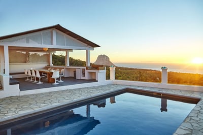Luxury Villa Photo #7