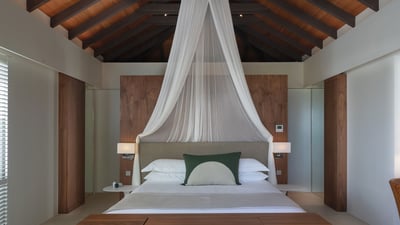 Luxury Villa Photo #18