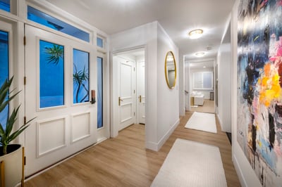 Luxury Villa Photo #4