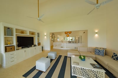 Arrecife 39 - Spacious 5BR villa near beach & golf