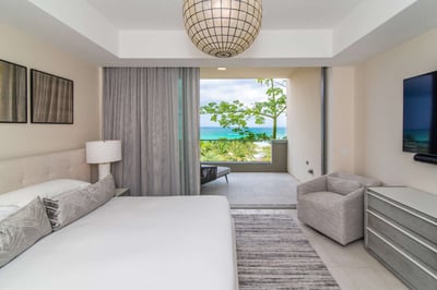 Luxury Villa Photo #21