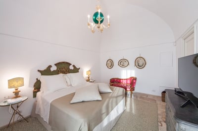 Luxury Villa Photo #33