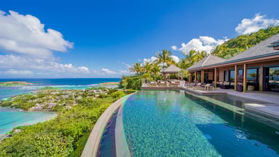 Luxury Villa Photo #7