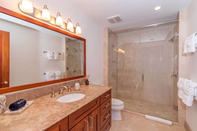 Luxury Villa Photo #17
