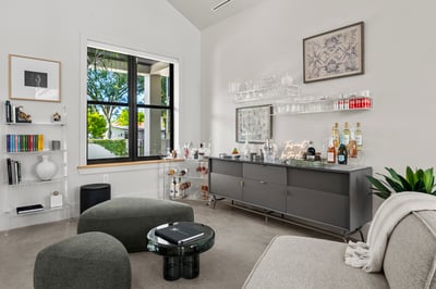 Luxury Villa Photo #25