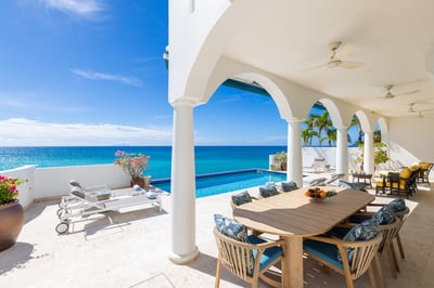 Luxury Villa Photo #4