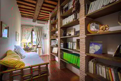 Luxury Villa Photo #25