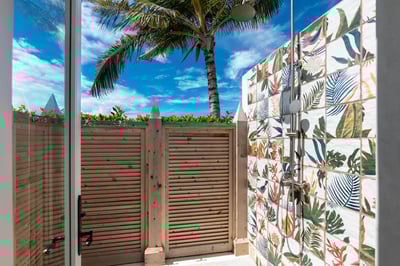 Luxury Villa Photo #9