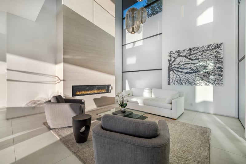 Linda Flora Modern Estate