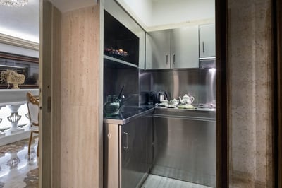 Luxury Villa Photo #20