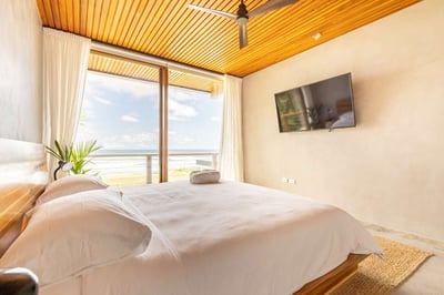 Luxury Villa Photo #25