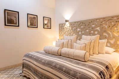 Luxury Villa Photo #46