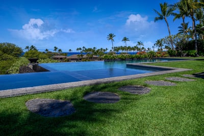 Luxury Villa Photo #3