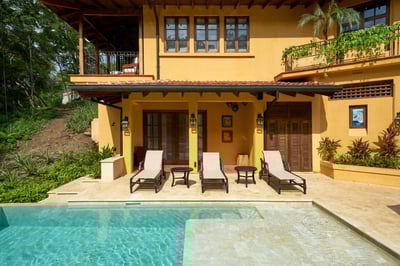 Luxury Villa Photo #3