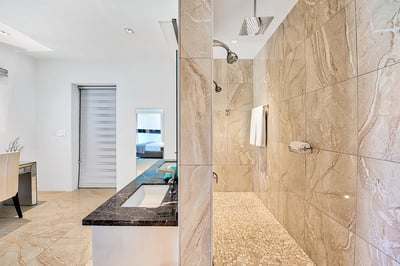 Luxury Villa Photo #41
